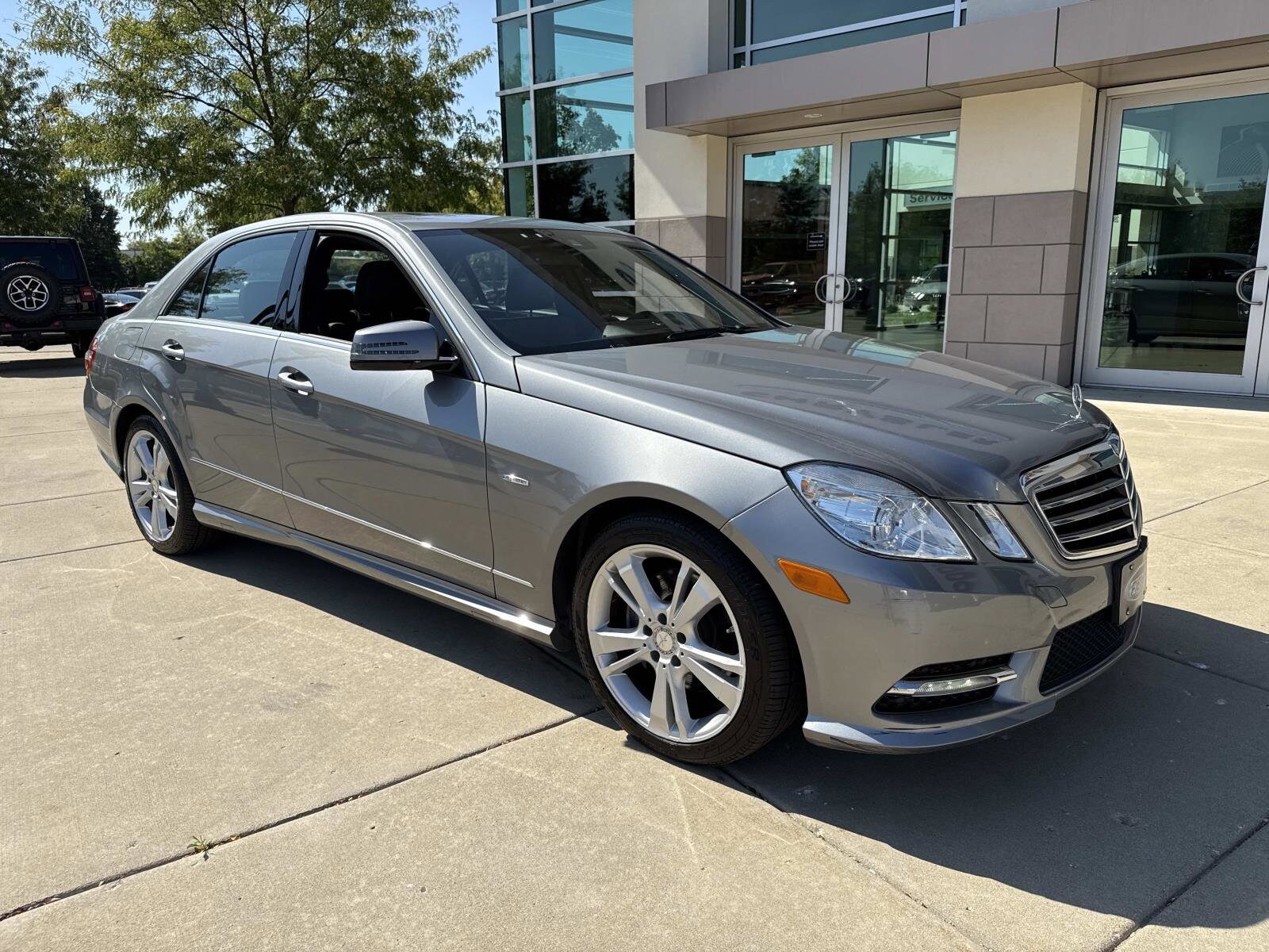 2012 Mercedes Benz E 350 photo 2
