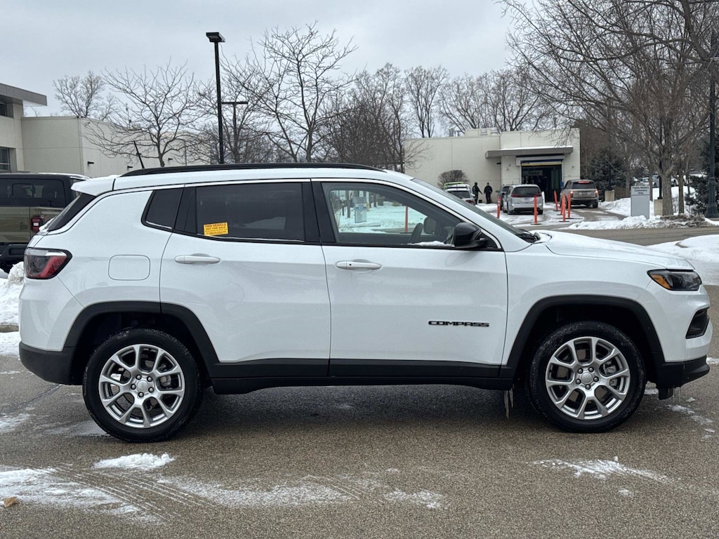 Used 2024 Jeep Compass Latitude Lux Latitude Lux 4x4