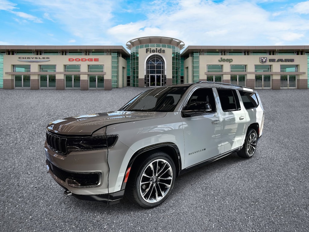 Used 2024 Jeep Wagoneer L Series III Series III 4x4