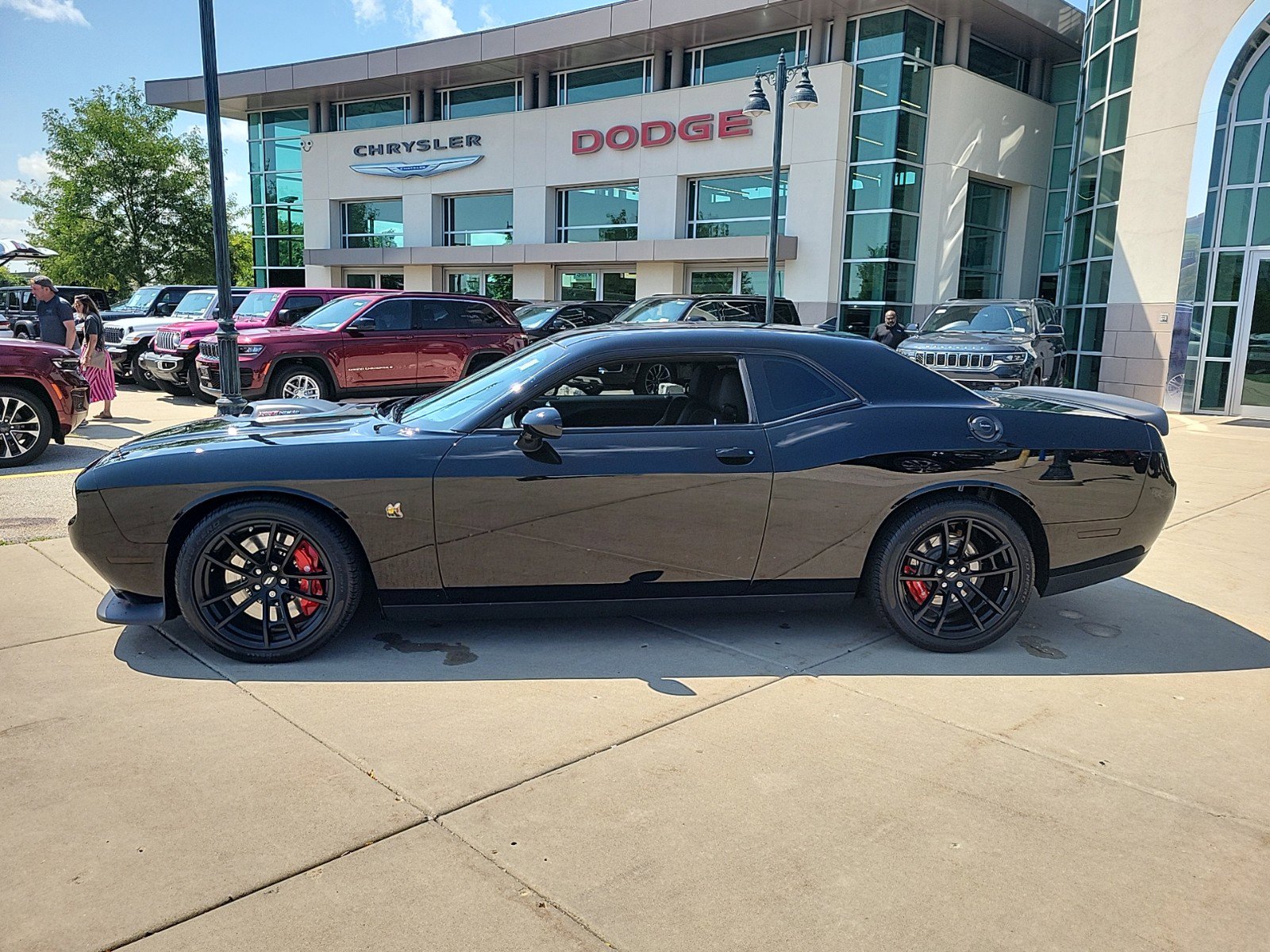 Used 2020 Dodge Challenger R/T with VIN 2C3CDZFJ4LH143222 for sale in Glenview, IL