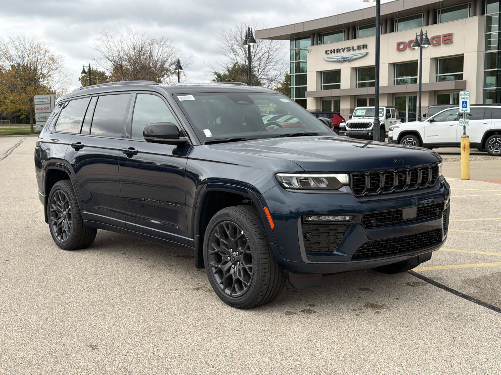 New 2027 Jeep Grand Cherokee L 3 Row SUMMIT 4X4 Sport Utility