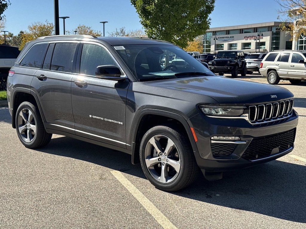 New 2025 Jeep Grand Cherokee LIMITED 4X4 Sport Utility