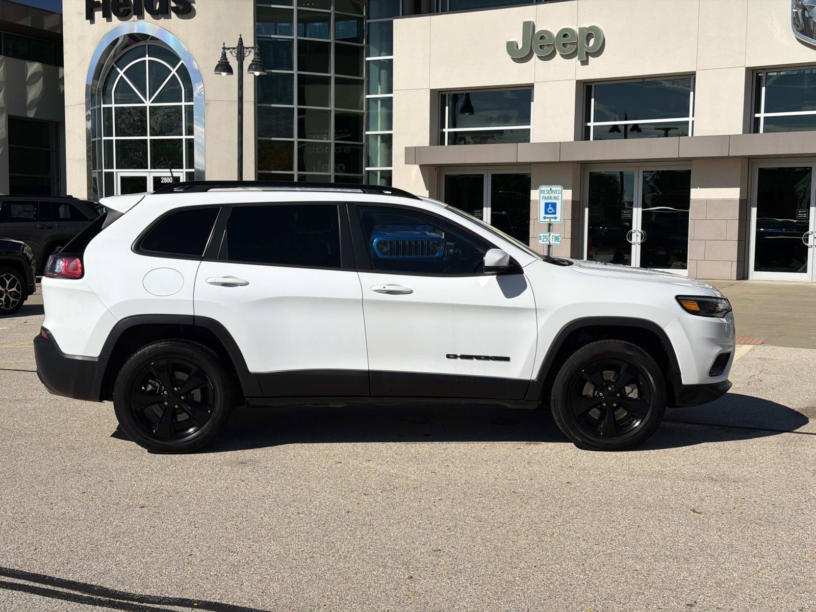 Used 2019 Jeep Cherokee Altitude Altitude 4x4