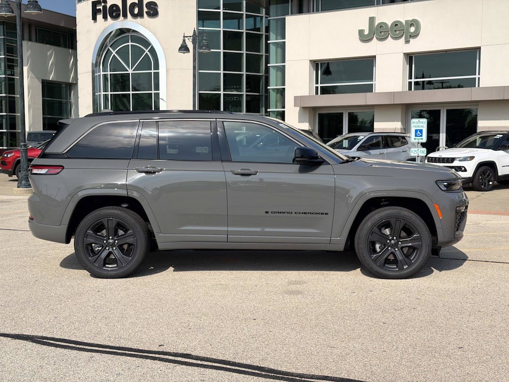 New 2027 Jeep Grand Cherokee Limited Reserve Sport Utility
