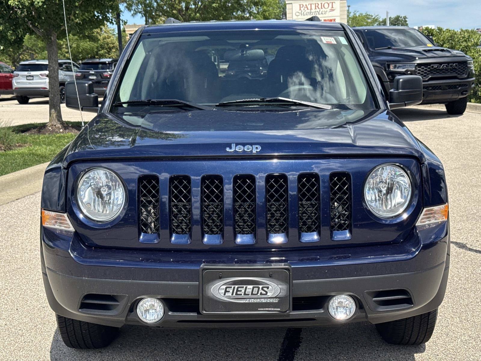 Used 2015 Jeep Patriot Sport with VIN 1C4NJRBB5FD184052 for sale in Glenview, IL