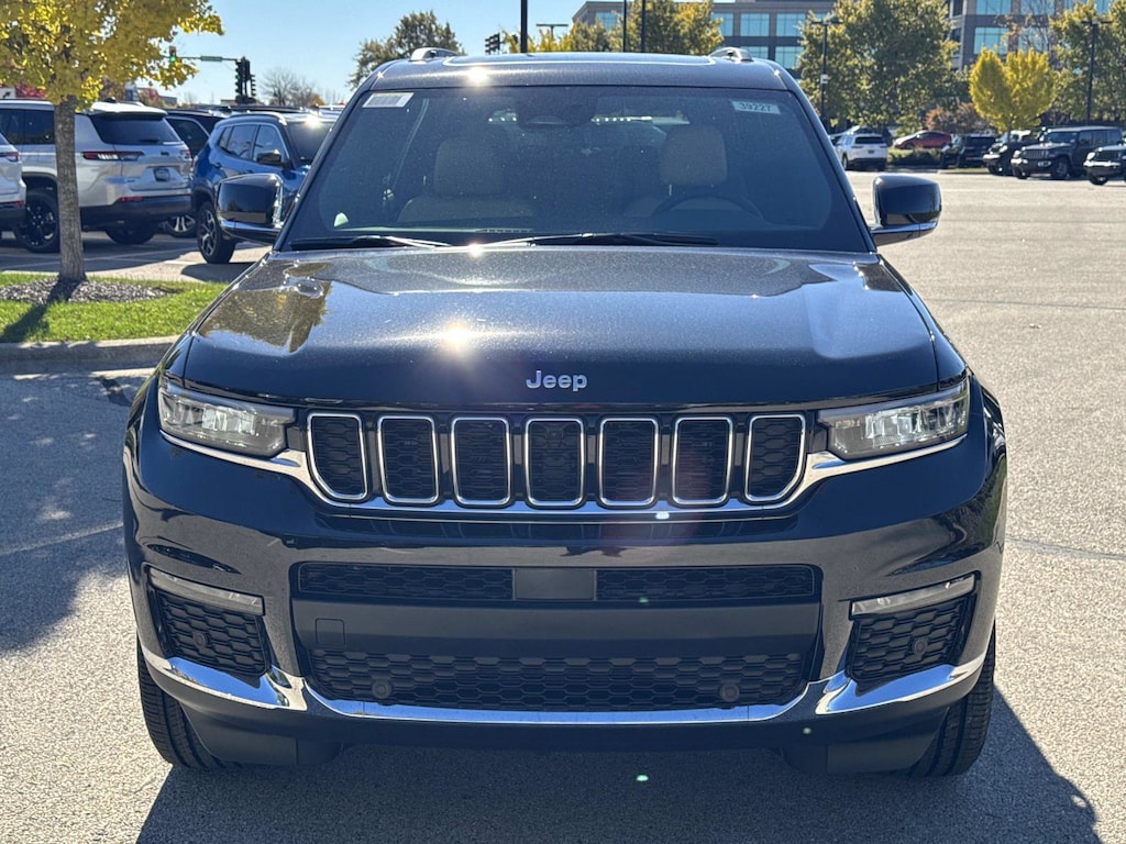 New 2025 Jeep Grand Cherokee L LIMITED 4X4 Sport Utility