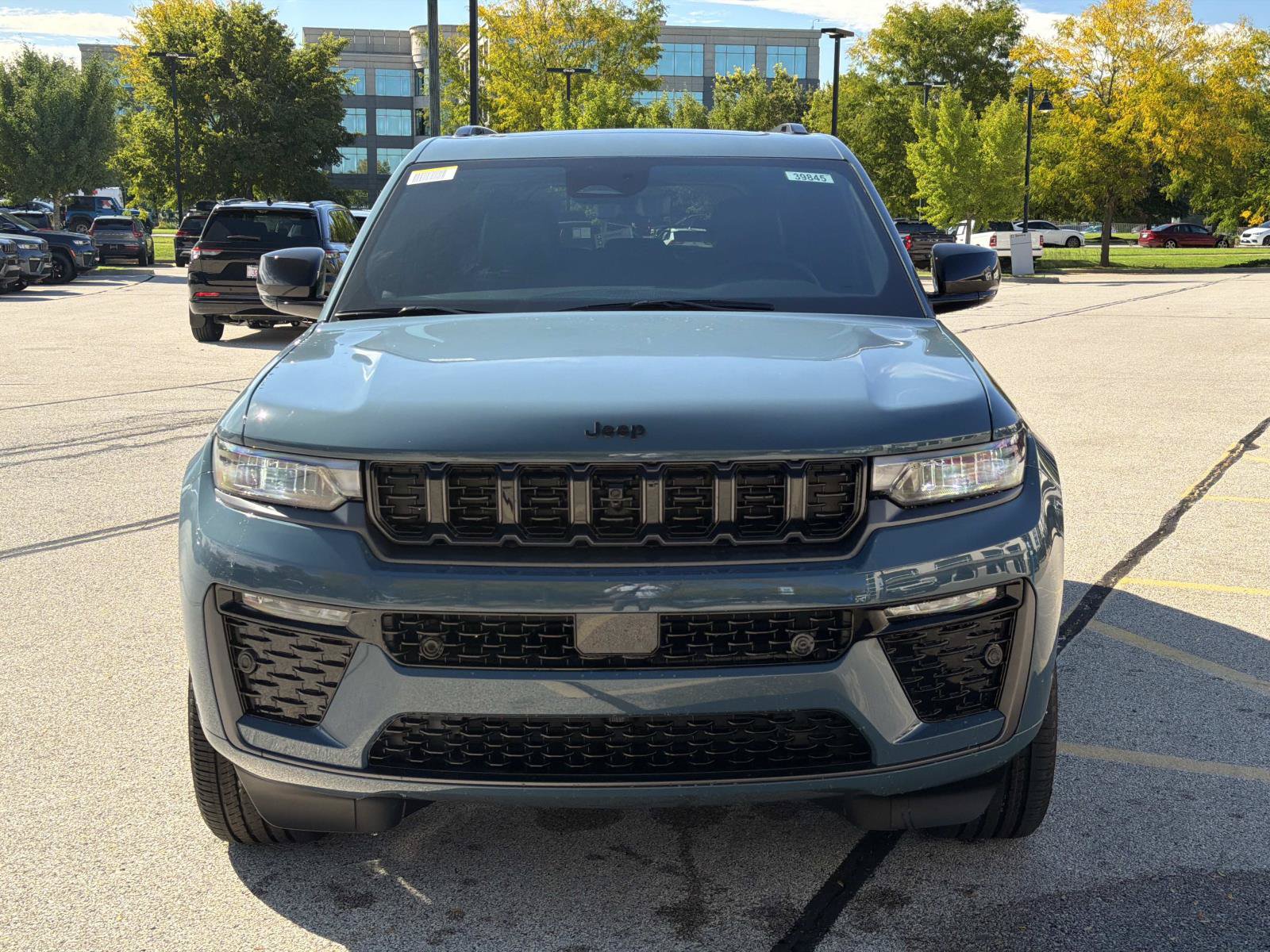 New 2027 Jeep Grand Cherokee 2 Row LIMITED 4X4 Sport Utility