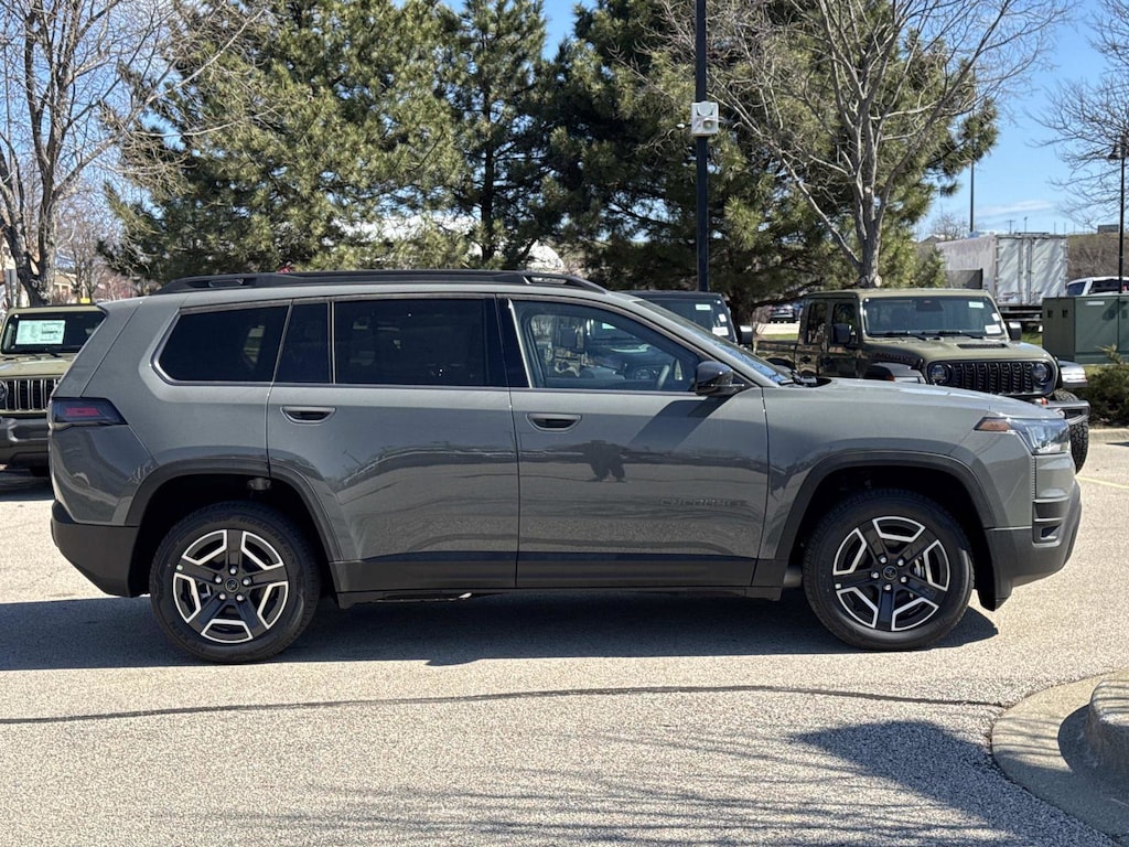 New 2026 Jeep Cherokee LAREDO 4X4 Sport Utility