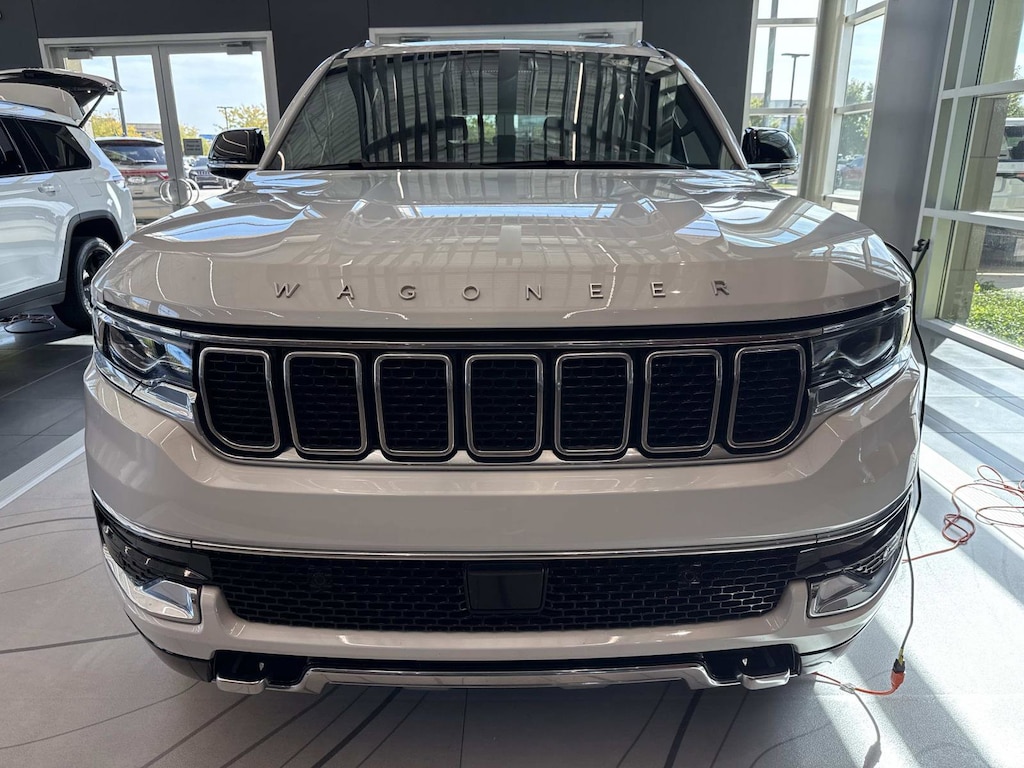 Used 2024 Jeep Wagoneer L Series III Series III 4x4