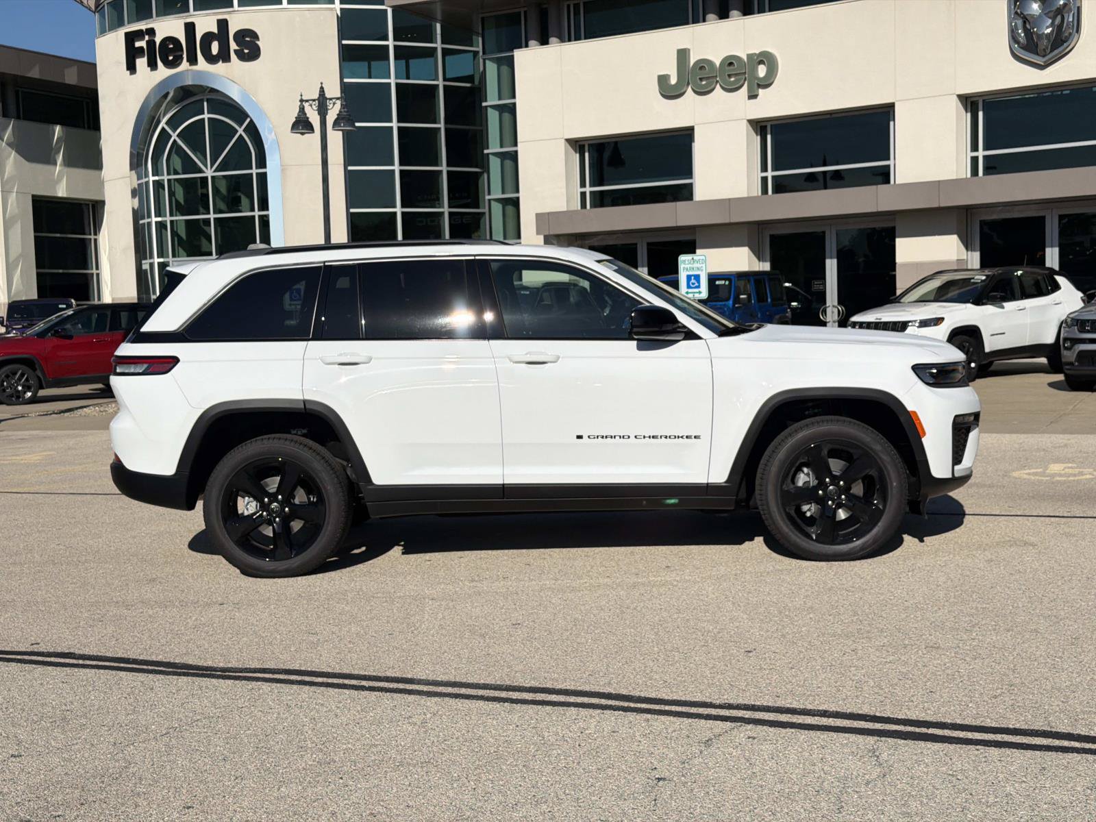 New 2027 Jeep Grand Cherokee LIMITED 4X4 Sport Utility