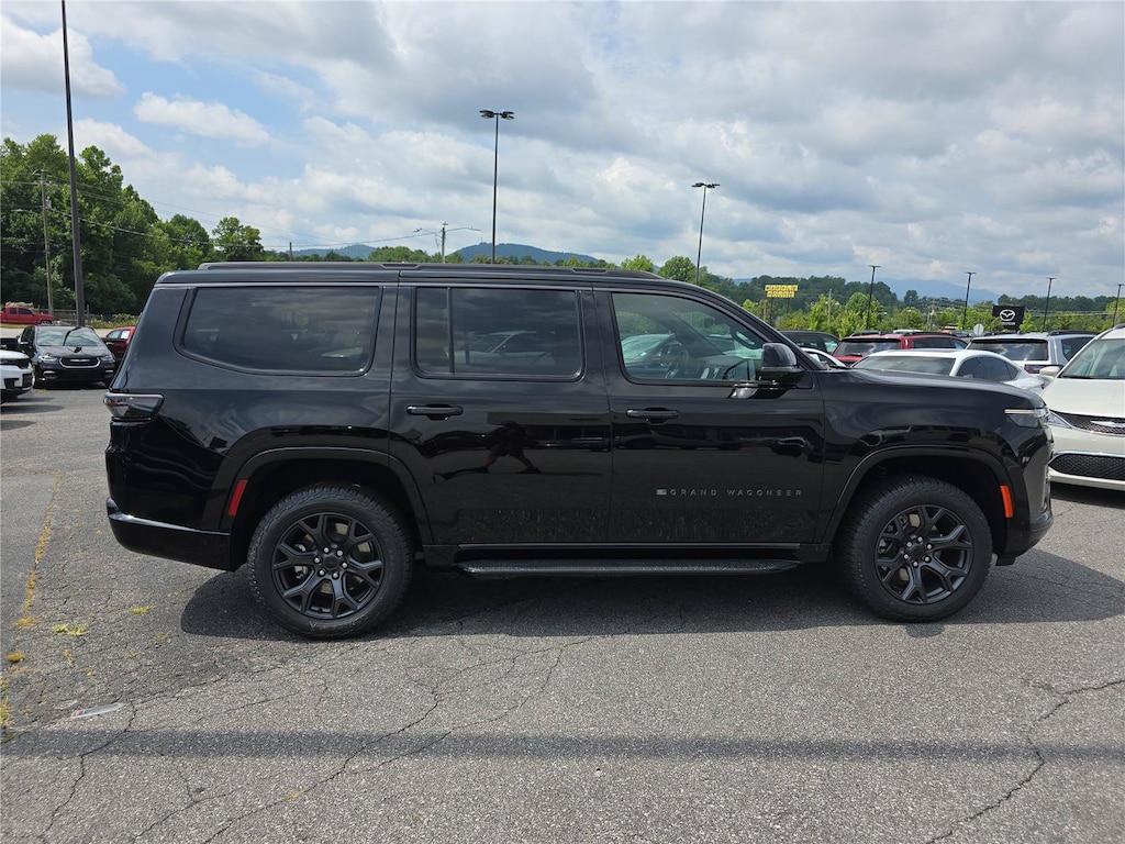New 2026 Jeep Grand Wagoneer UPLAND 4X4 Sport Utility