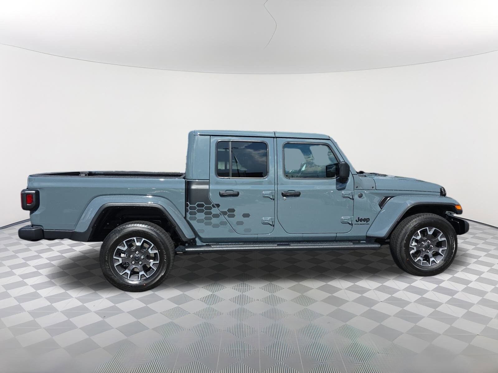 2025 Jeep Gladiator Sport S photo 2