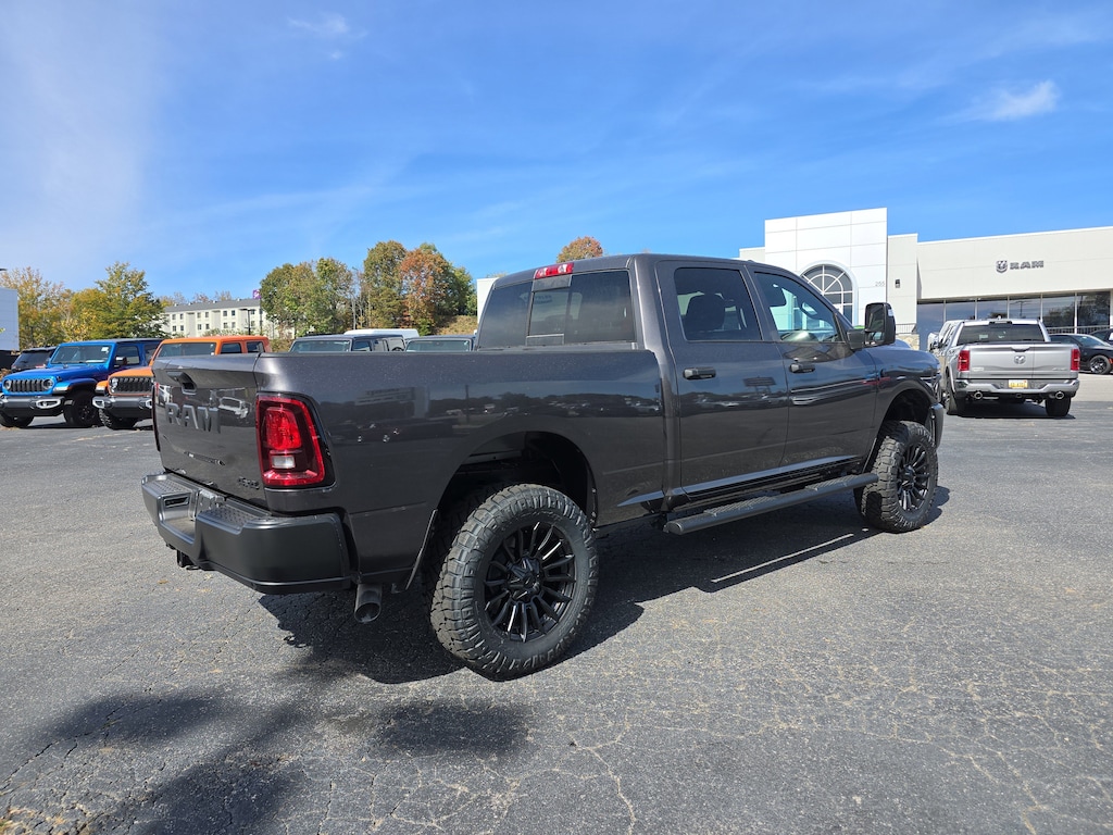 New 2026 Ram 2500 TRADESMAN CREW CAB 4X4 6'4 BOX Pickup