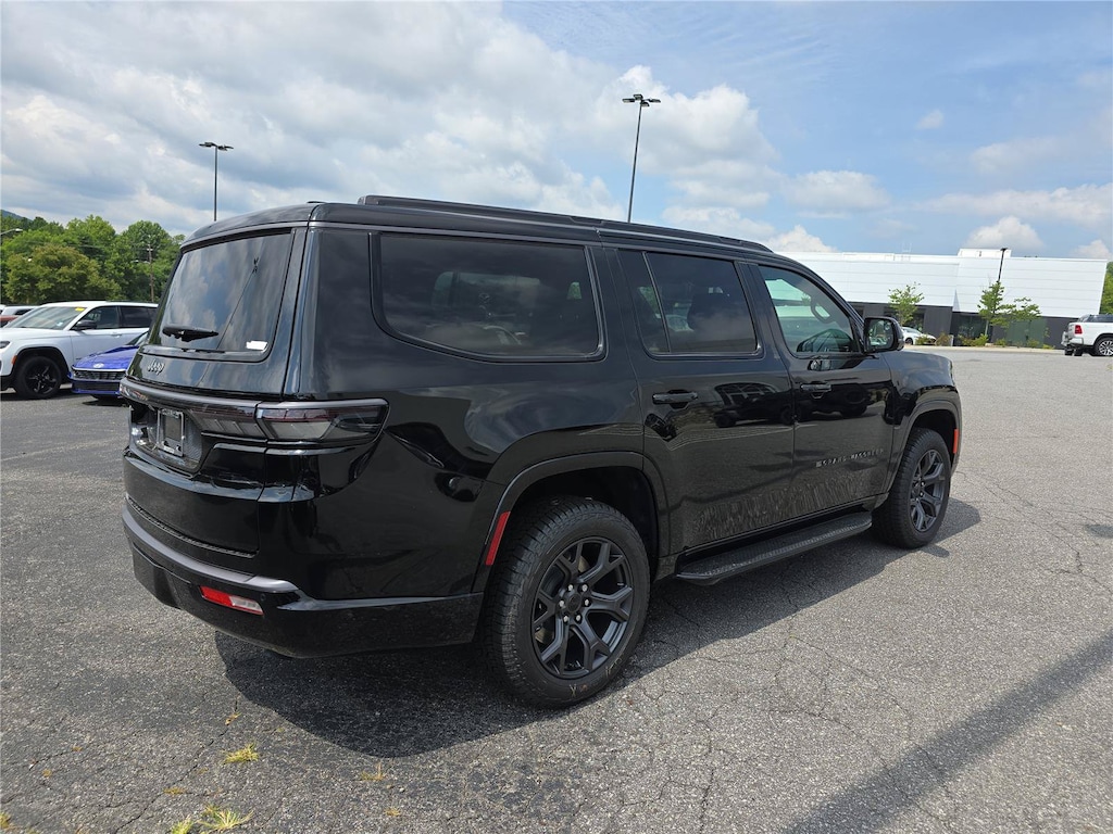 New 2026 Jeep Grand Wagoneer UPLAND 4X4 Sport Utility