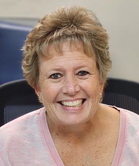 Staff member Kim Ayers from ID_8f9f10c08986