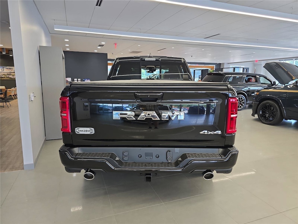 New 2026 Ram 1500 LIMITED LONGHORN CREW CAB 4X4 6'4 BOX Pickup