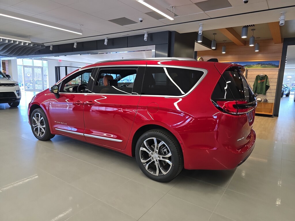 New 2026 Chrysler Pacifica PINNACLE AWD Passenger Van