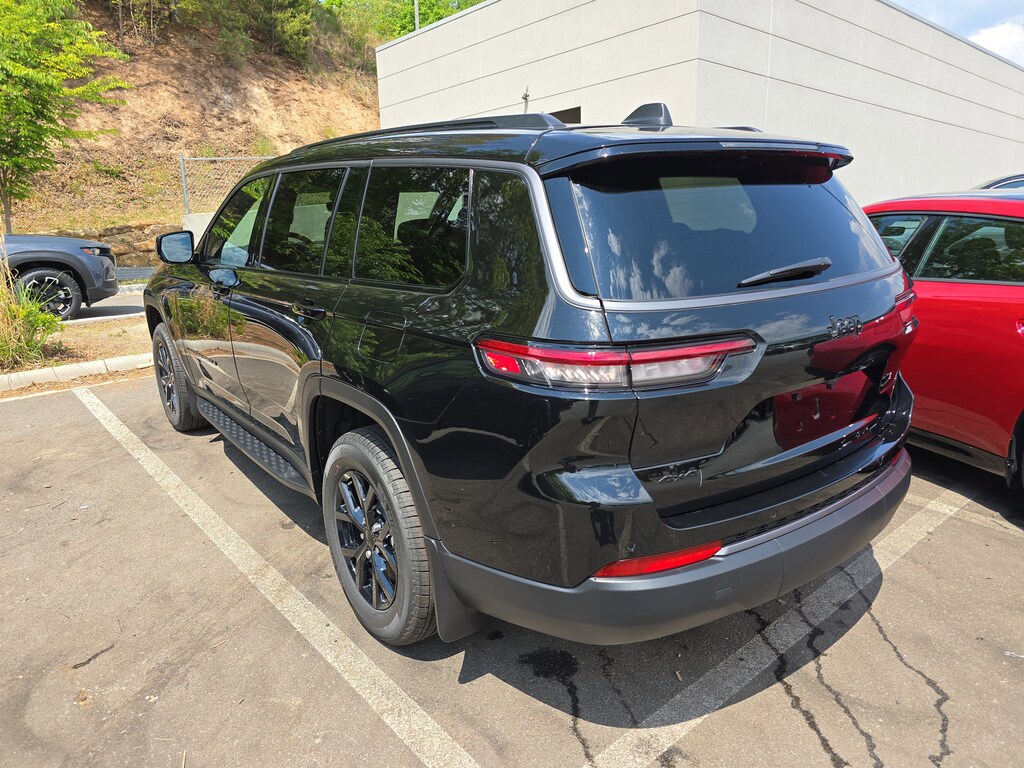 New 2026 Jeep Grand Cherokee L LAREDO ALTITUDE 4X4 Sport Utility