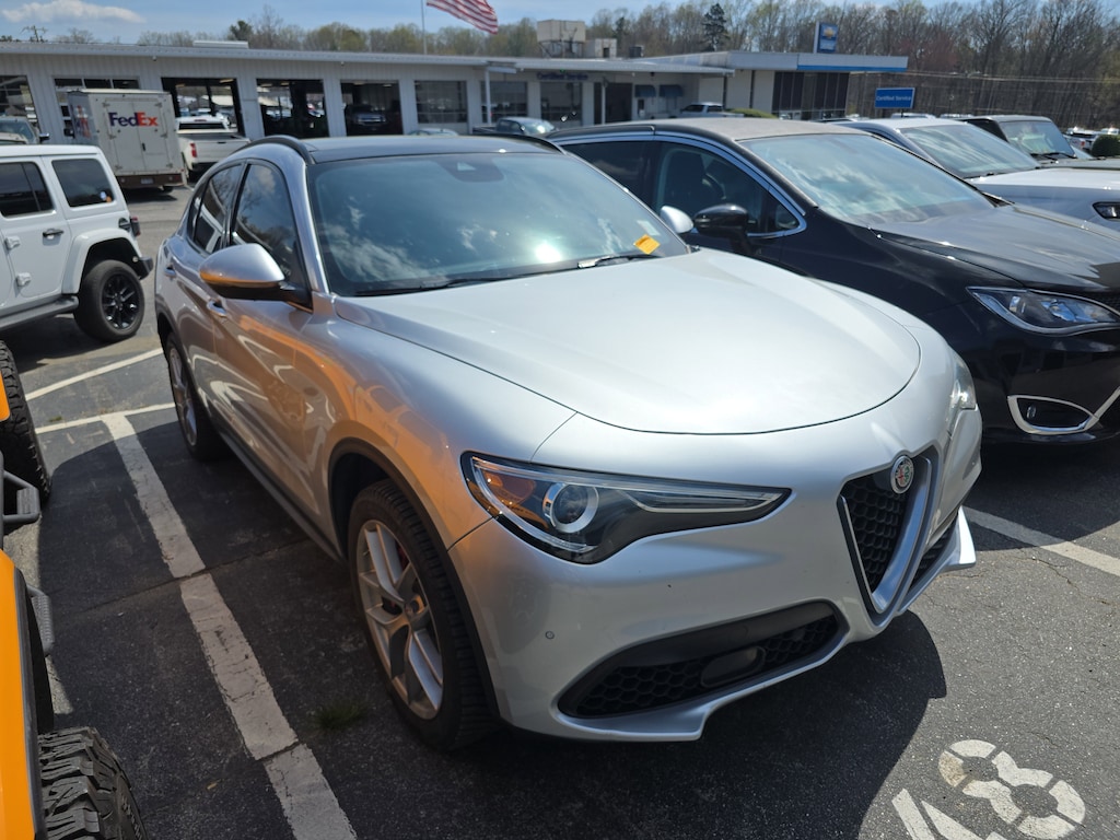 Used 2018 Alfa Romeo Stelvio Ti SUV