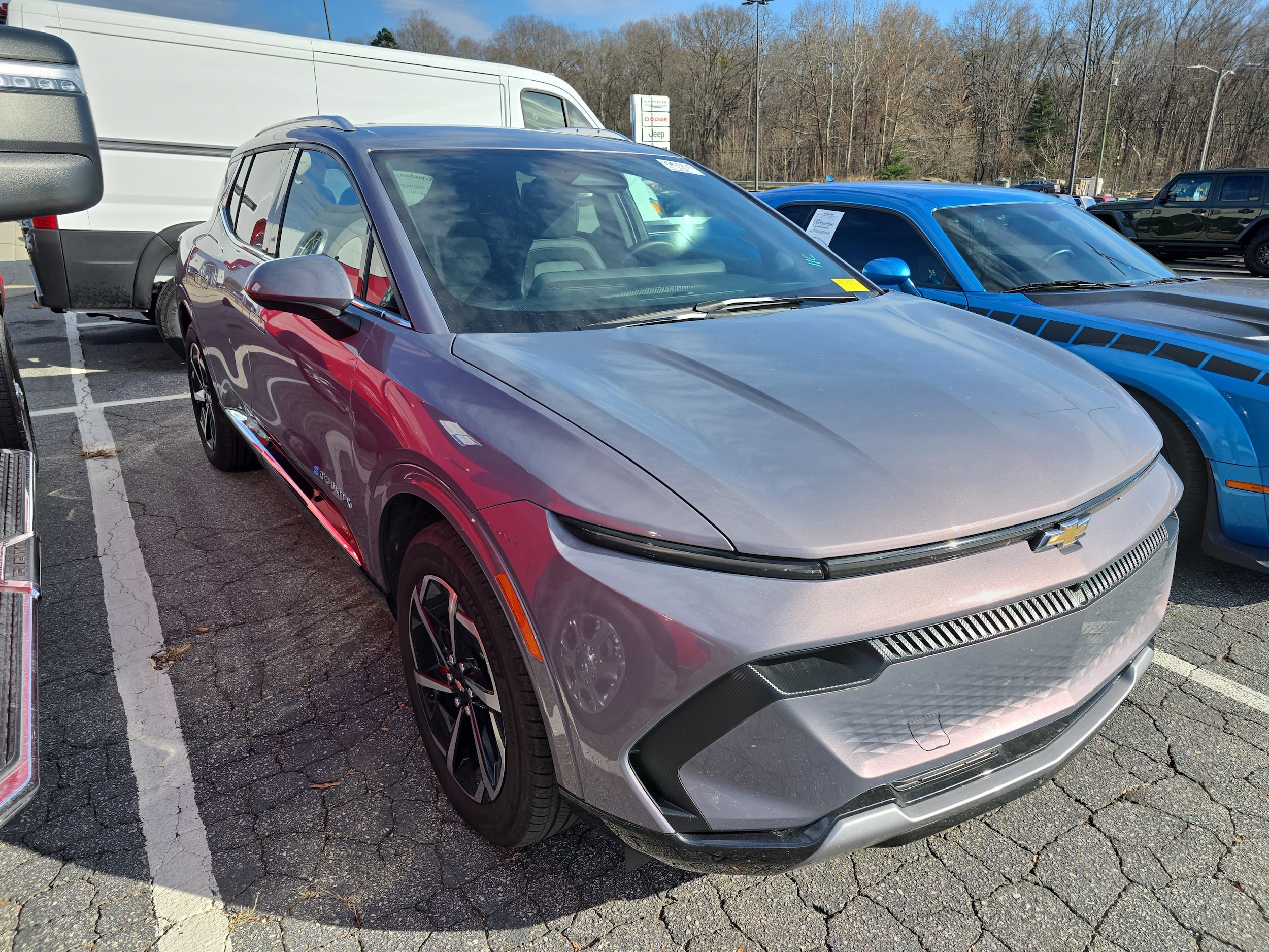 2025 Chevrolet Equinox EV LT's photo