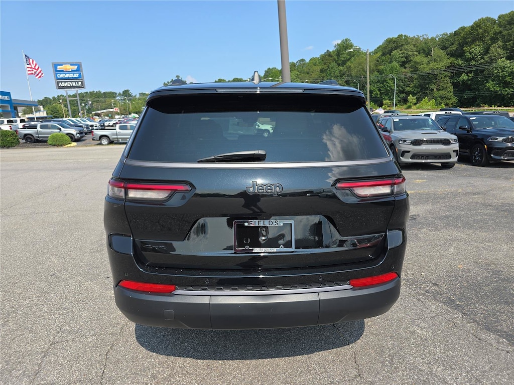 New 2026 Jeep Grand Cherokee L LIMITED 4X4 Sport Utility