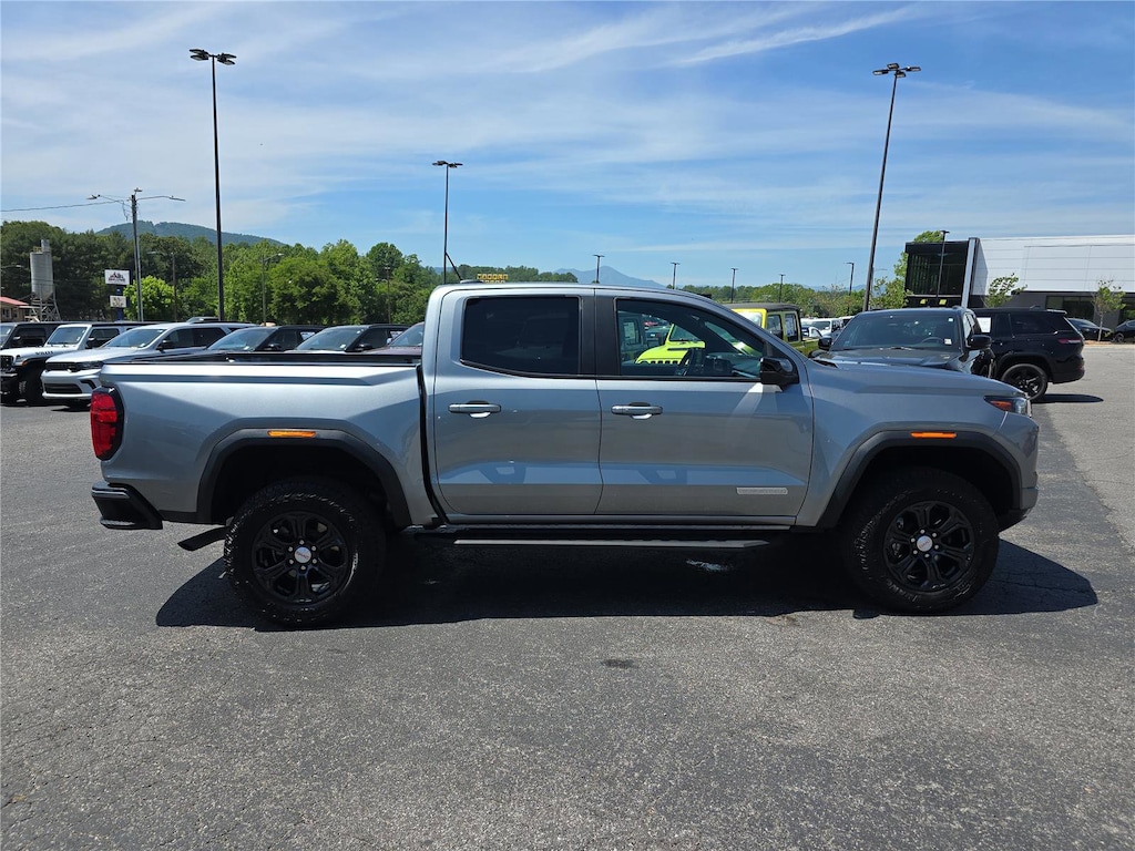 Used 2023 GMC Canyon Elevation Truck