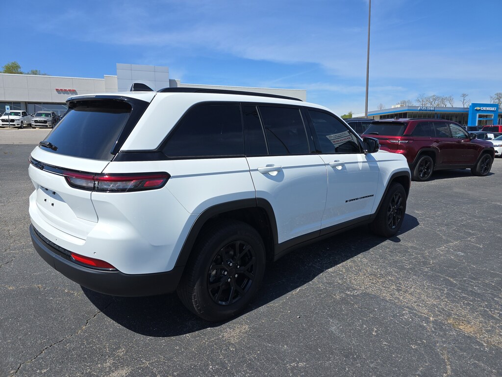 Used 2024 Jeep Grand Cherokee Altitude X SUV