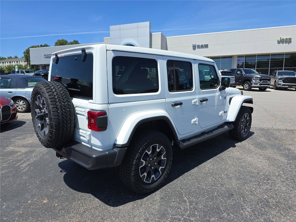 New 2026 Jeep Wrangler 4-DOOR SAHARA Sport Utility