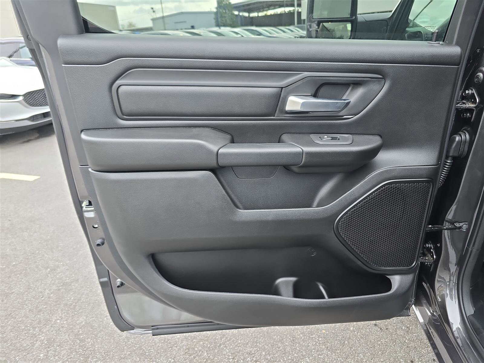 2025 RAM 1500 Tradesman - Photo 14