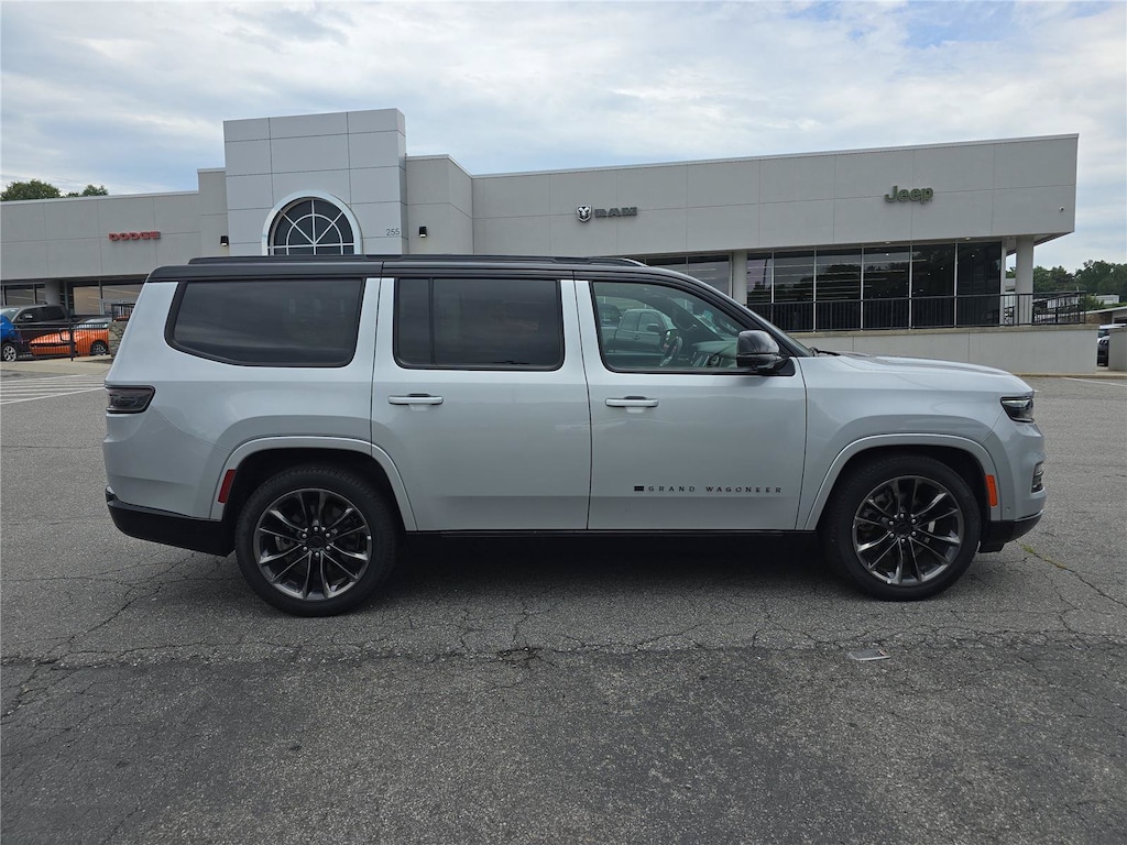 Used 2025 Jeep Grand Wagoneer Series II SUV