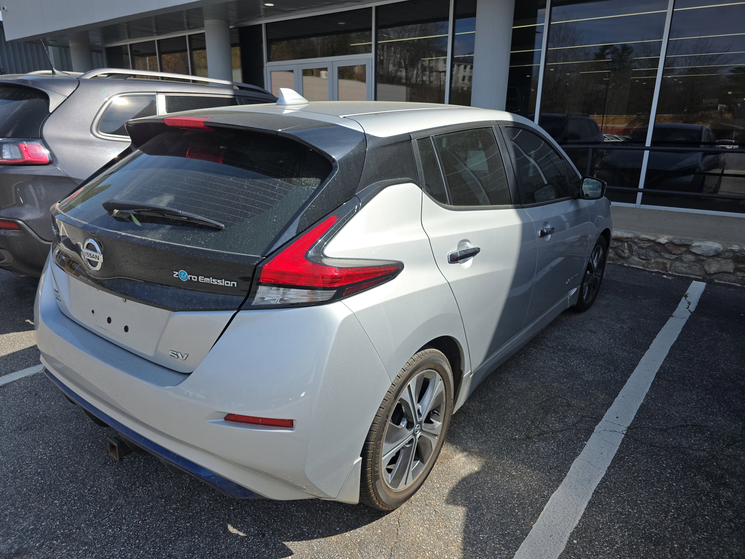 Used 2018 Nissan LEAF SV with VIN 1N4AZ1CP4JC314569 for sale in Asheville, NC