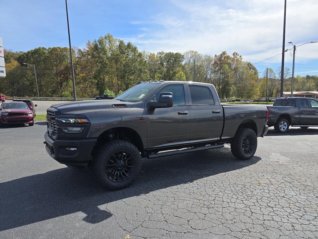 New 2026 Ram 2500 TRADESMAN CREW CAB 4X4 6'4 BOX Pickup