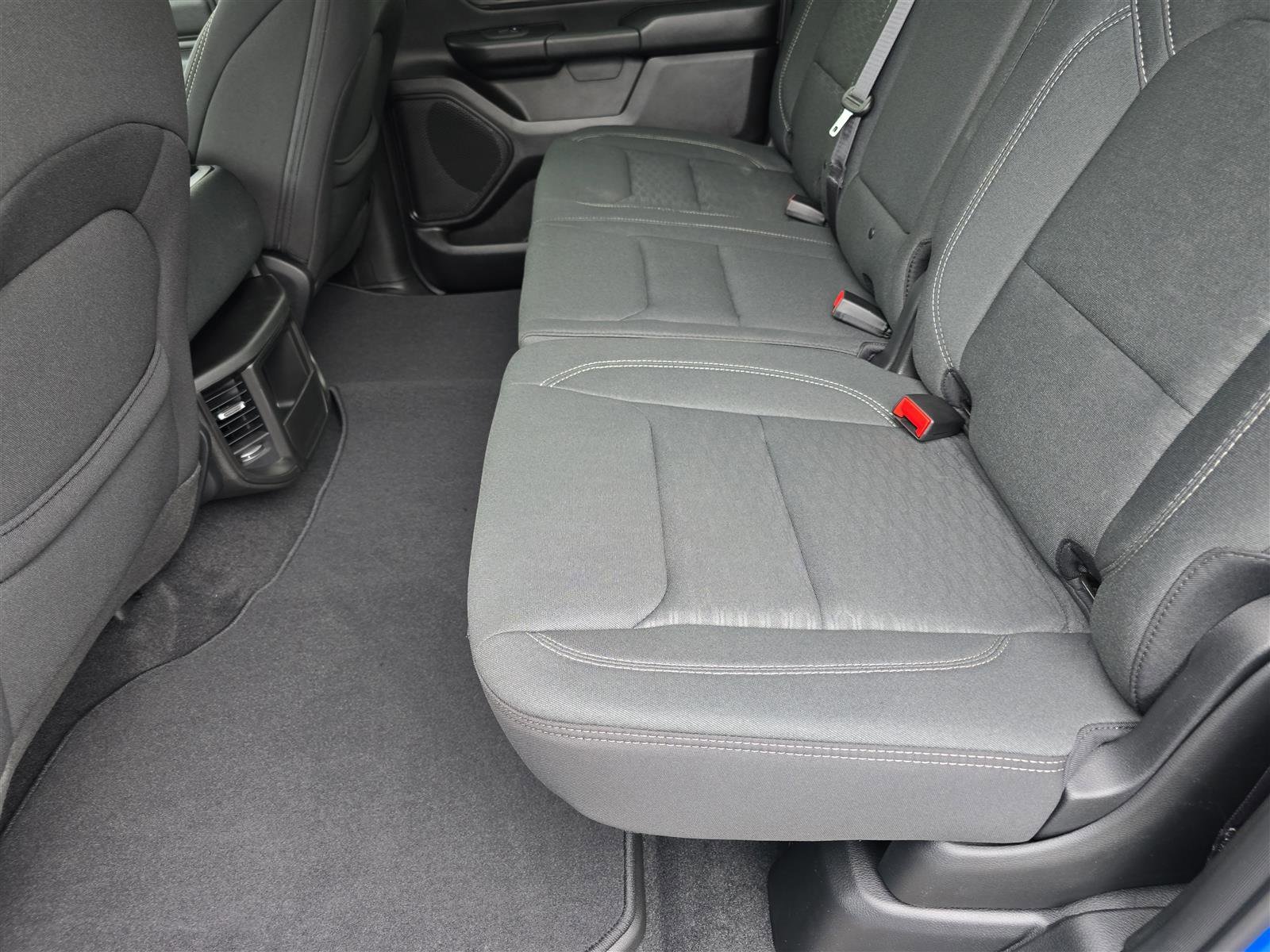 2025 RAM 1500 Tradesman - Photo 16