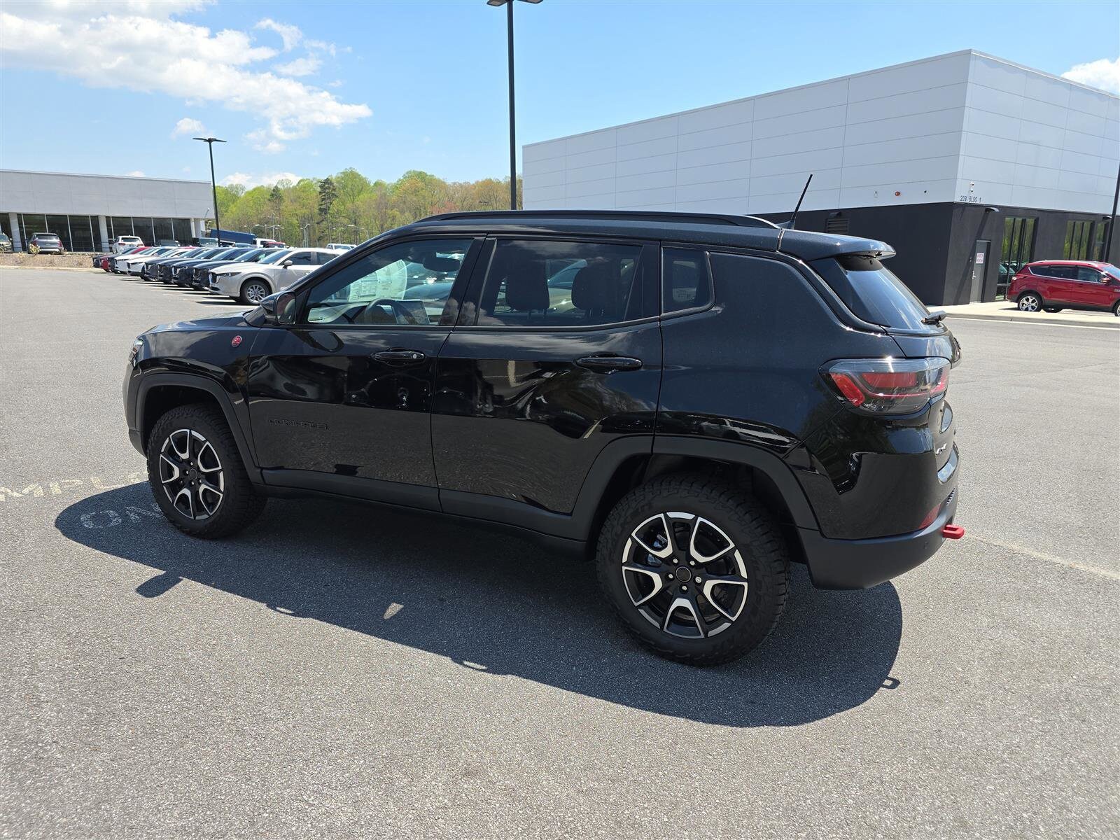 2025 Jeep Compass Trailhawk - Photo 6