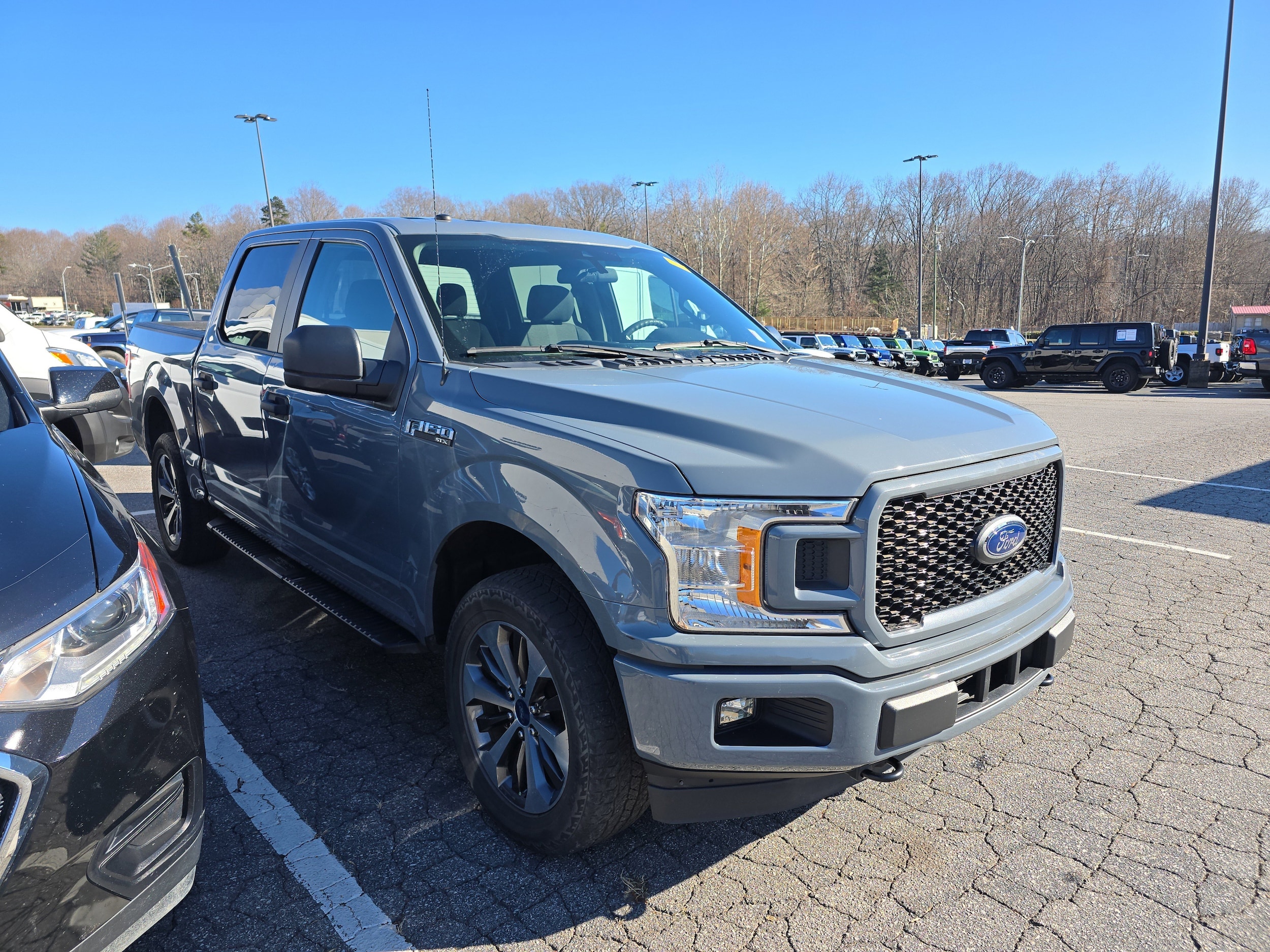 2019 Ford F-150 XL's photo