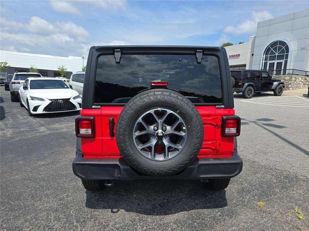 New 2026 Jeep Wrangler 4-DOOR SPORT S Sport Utility