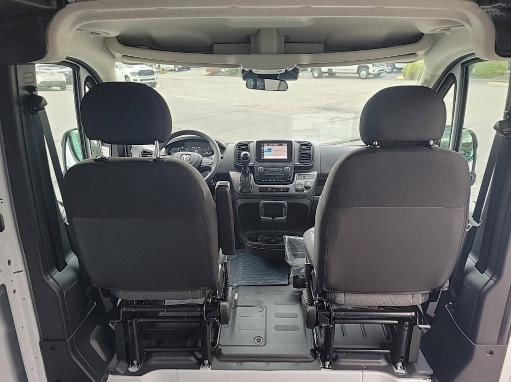New 2024 Ram ProMaster PROMASTER 2500 TRADESMAN CARGO VAN LOW ROOF 136' W Cargo Van