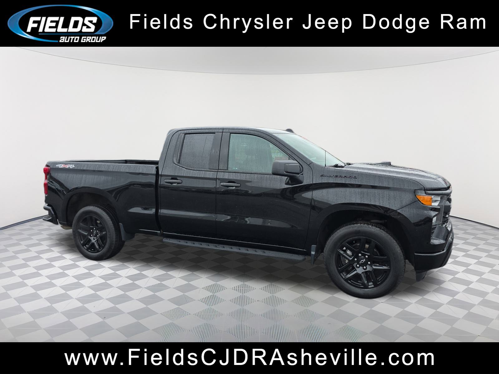 2023 Chevrolet Silverado 1500 Custom's photo