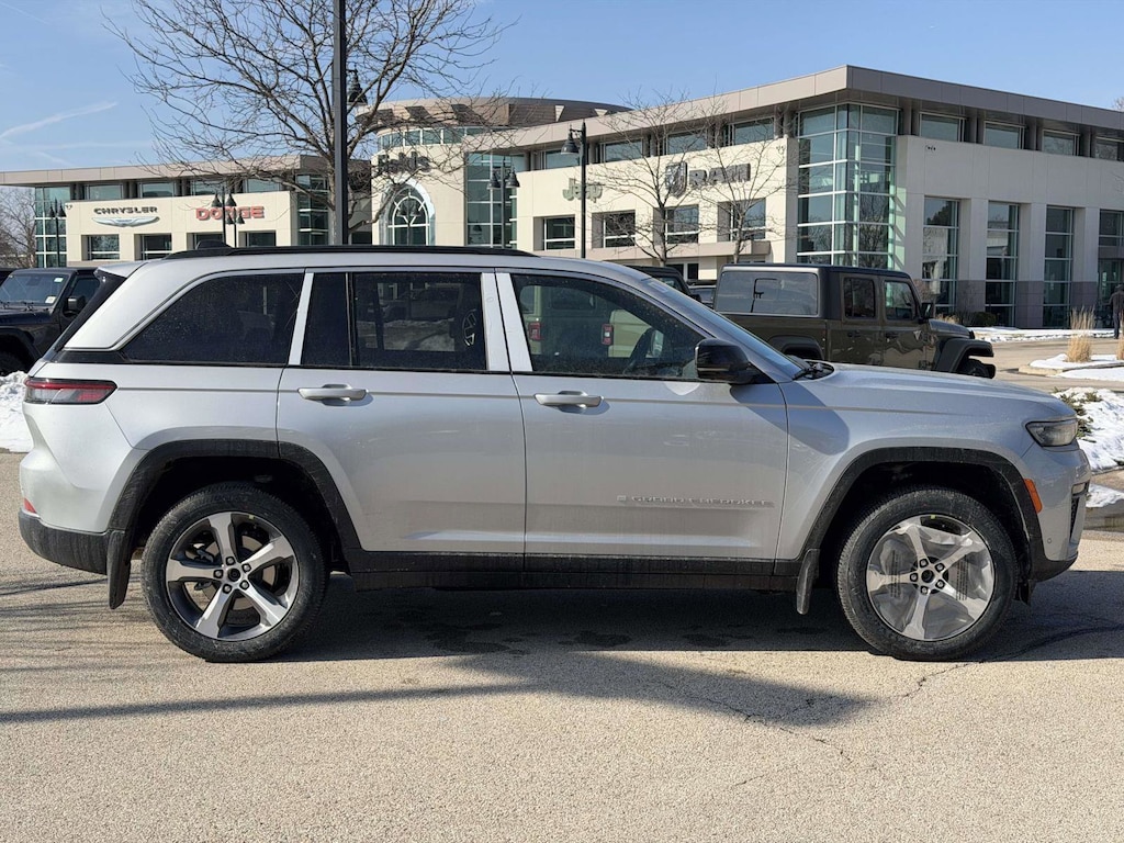 New 2026 Jeep Grand Cherokee LIMITED 4X4 Sport Utility