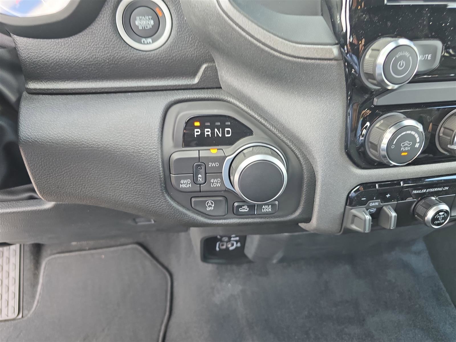 2025 RAM 1500 Tradesman - Photo 33