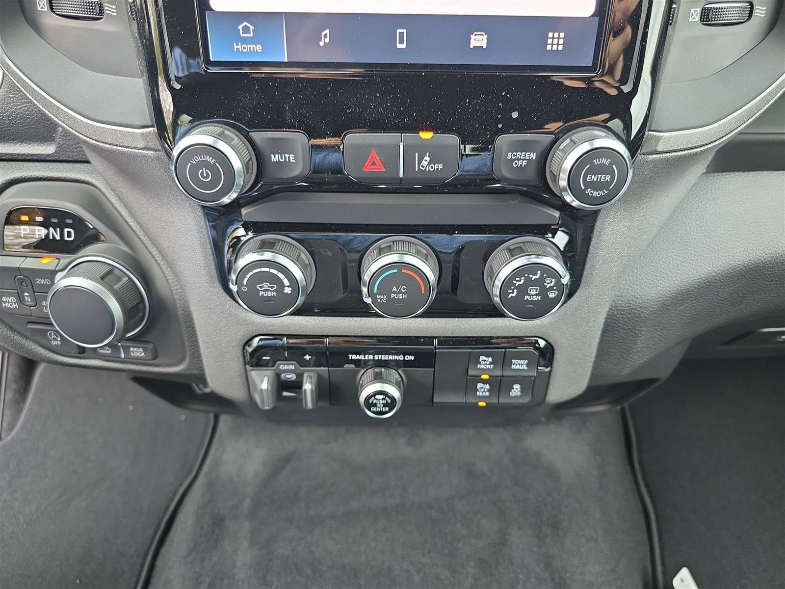 2025 RAM 1500 Tradesman - Photo 29