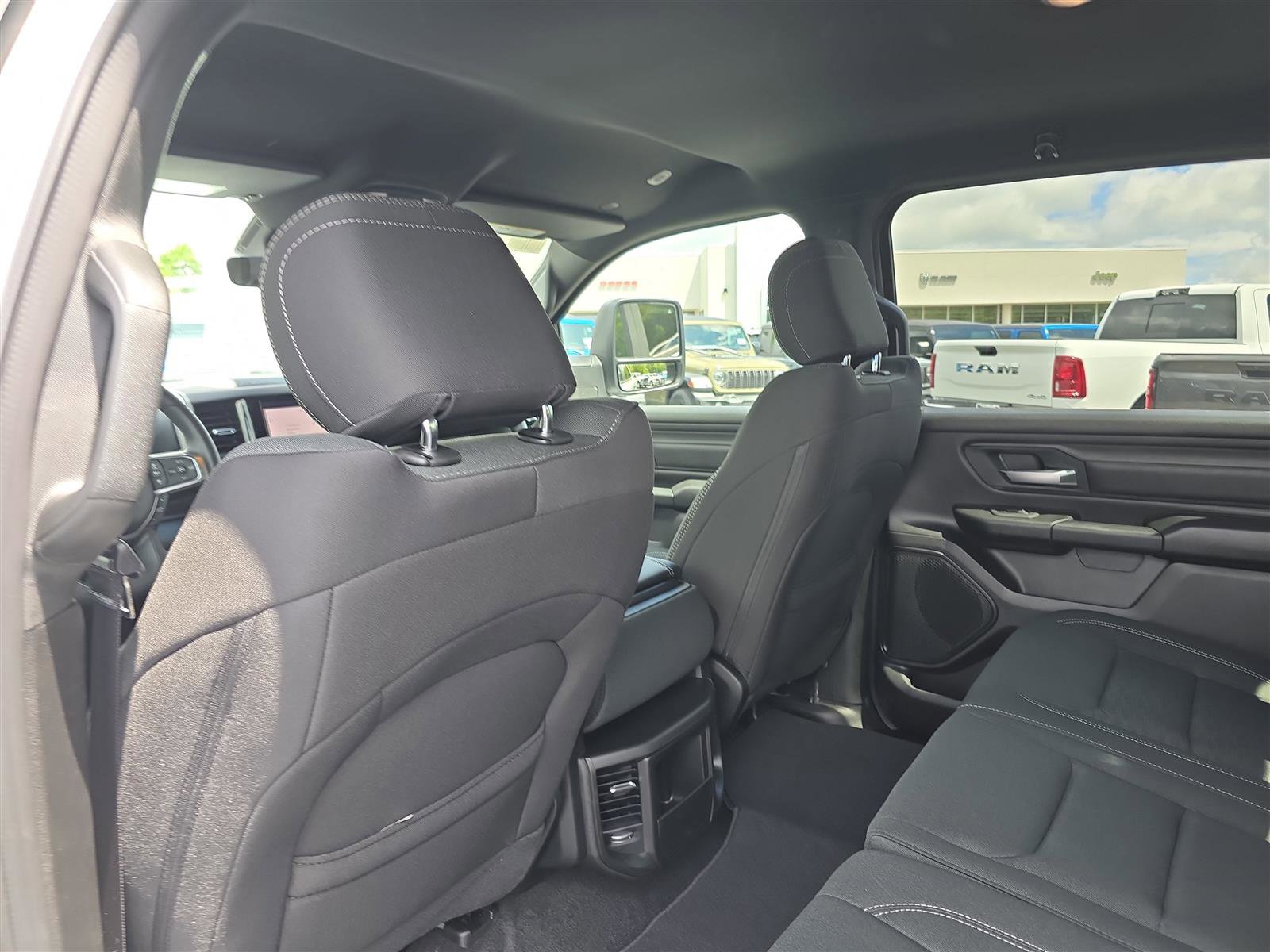 2025 RAM 1500 Tradesman - Photo 17