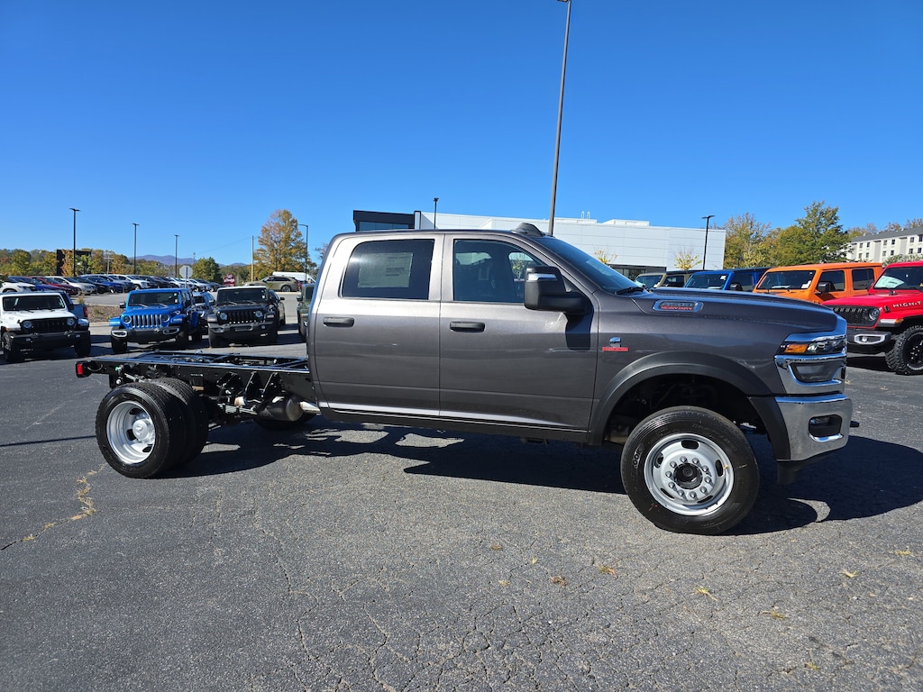 New 2026 Ram 4500 Chassis Cab 4500 TRADESMAN CHASSIS CREW CAB 4X4 60' CA Pickup