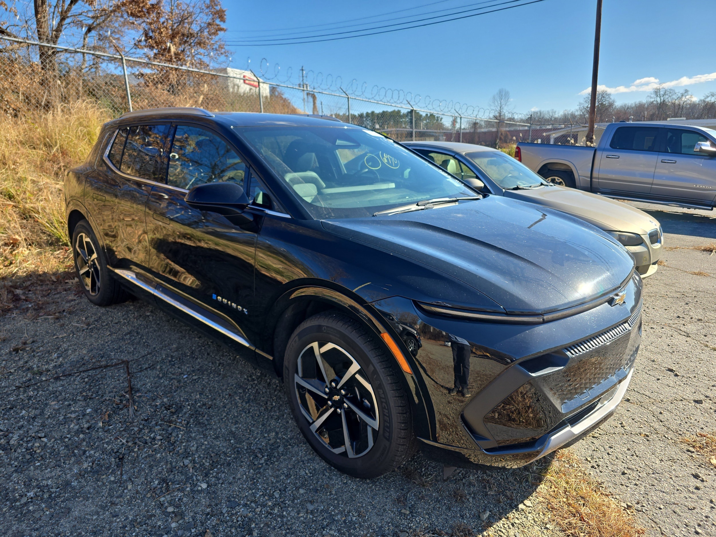 2025 Chevrolet Equinox EV LT's photo