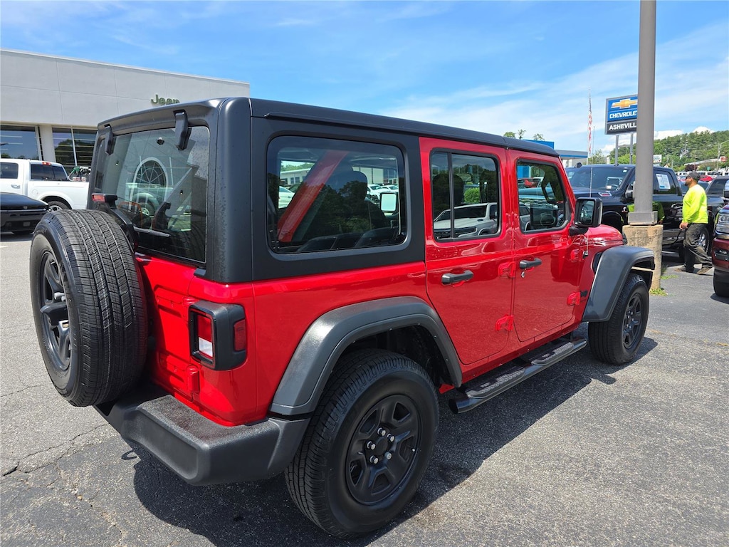 Used 2023 Jeep Wrangler Sport SUV