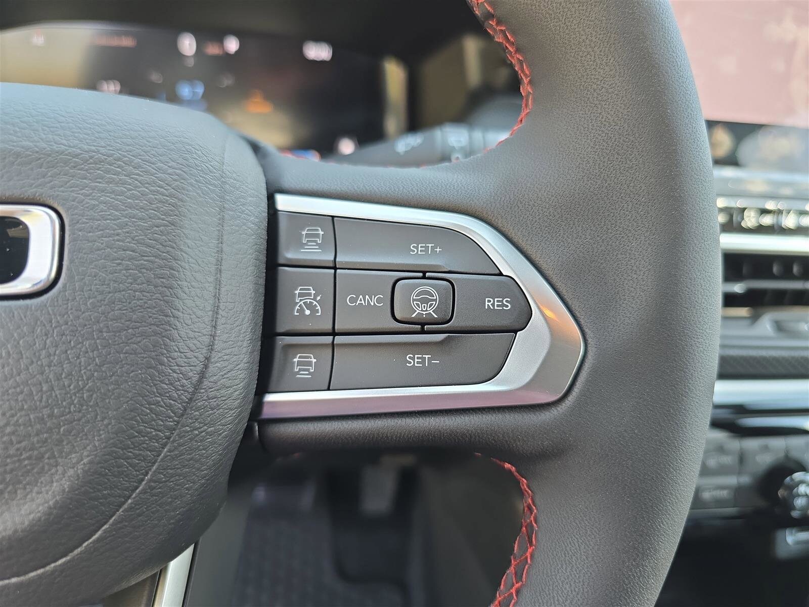 2025 Jeep Compass Trailhawk - Photo 35