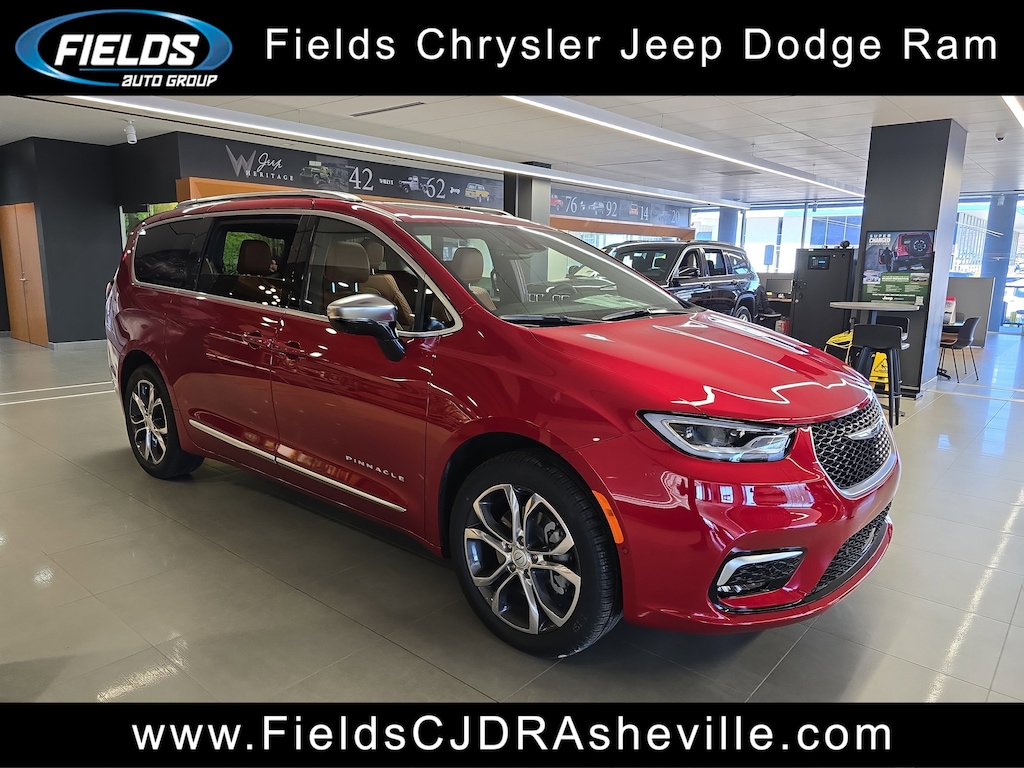 New 2026 Chrysler Pacifica PINNACLE AWD Passenger Van