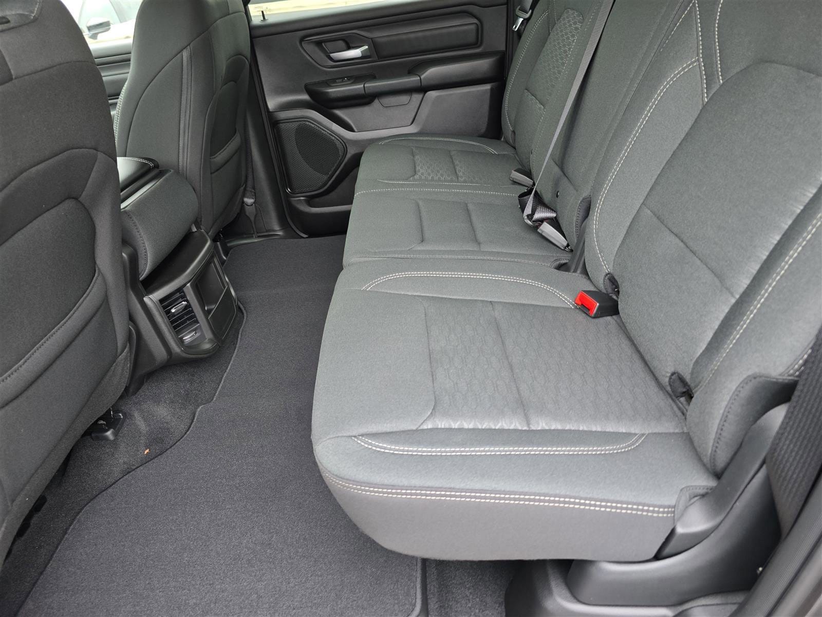 2025 RAM 1500 Tradesman - Photo 16