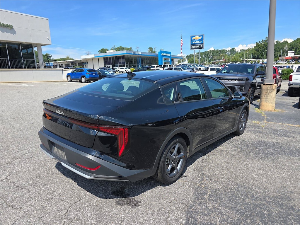 Used 2025 Kia K4 LXS Sedan