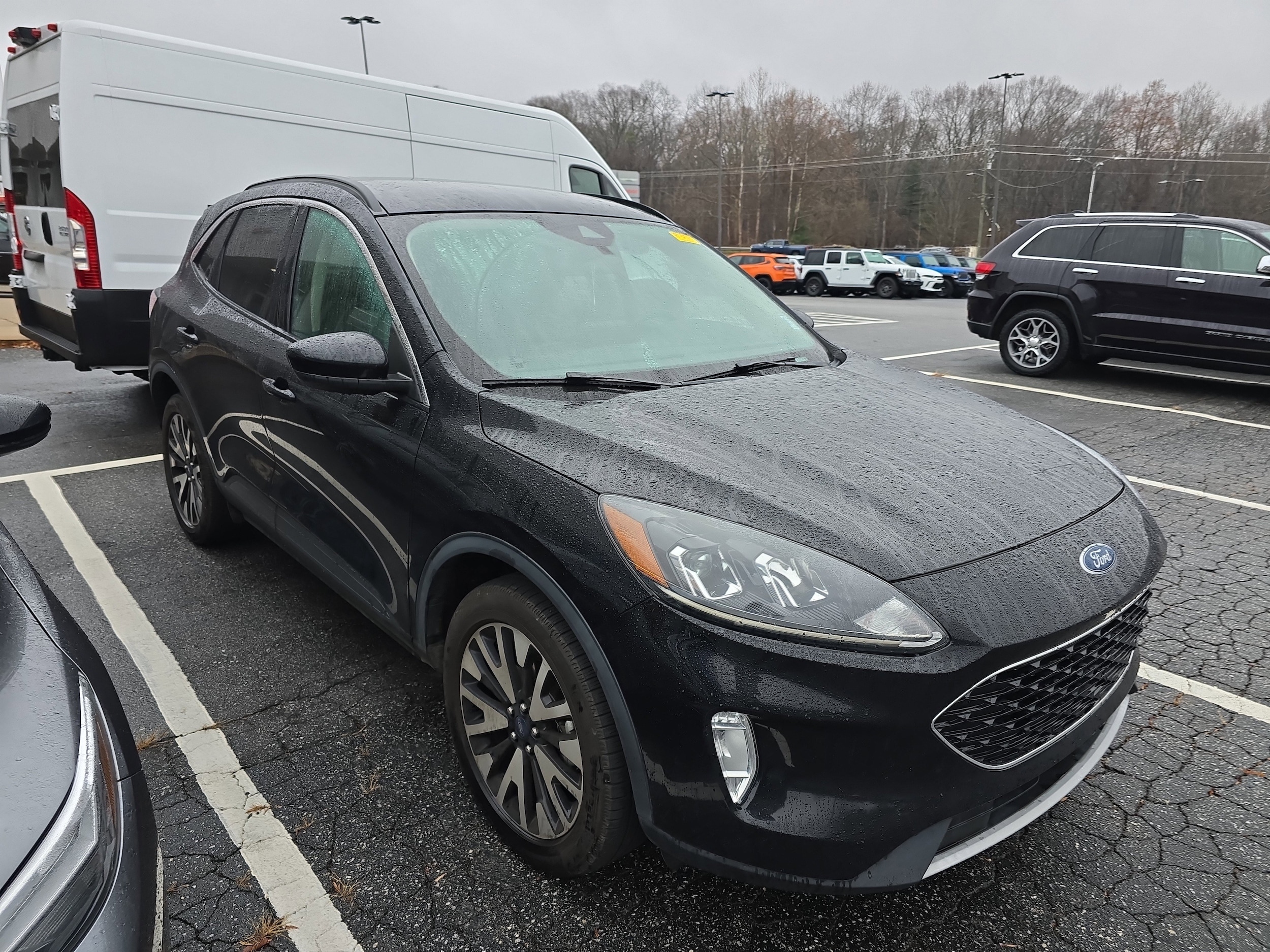 2020 Ford Escape SEL's photo